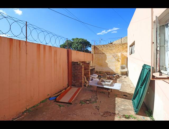 4 BEDROOM HOUSE FOR SALE IN BOSMONT
